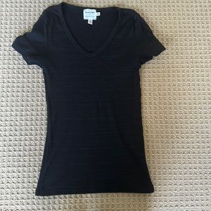 EUC v neck black t shirt Anthropologie Michael stars xs/s